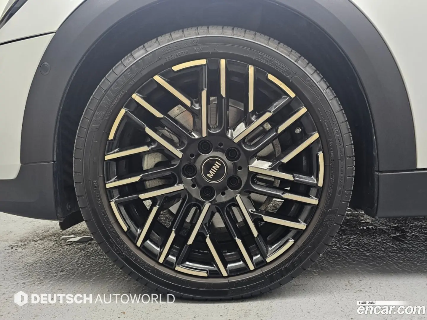 Mini Cooper 5 Door Favoured