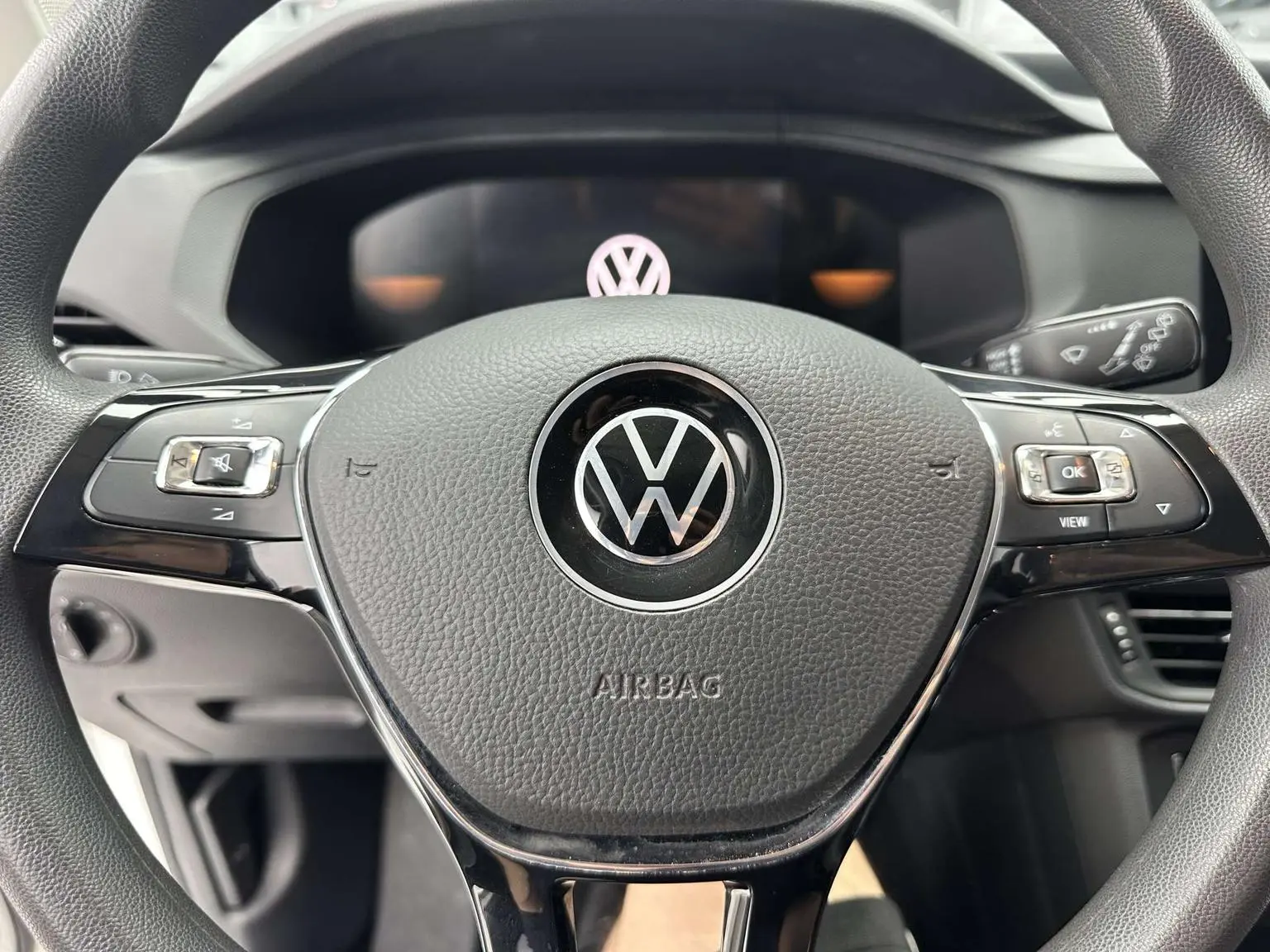 Volkswagen Tharu 2022 280TSI 2WD Fashion