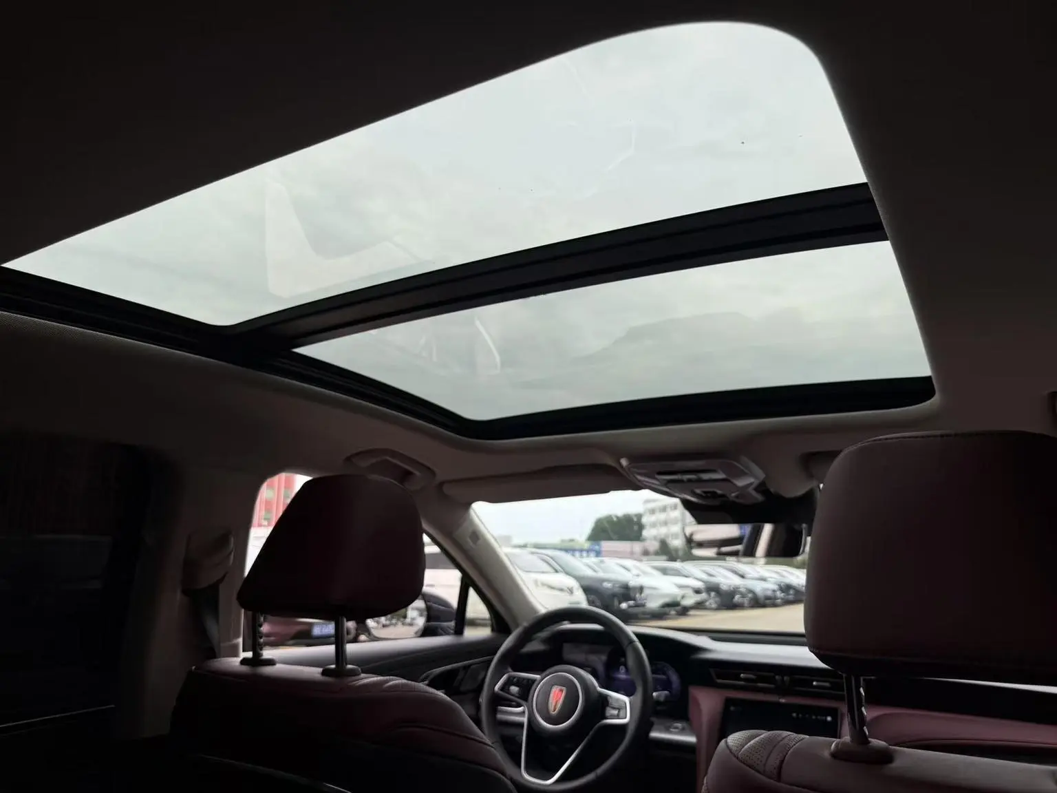 Hongqi H5 2023 2.0T Auto Smart Connected