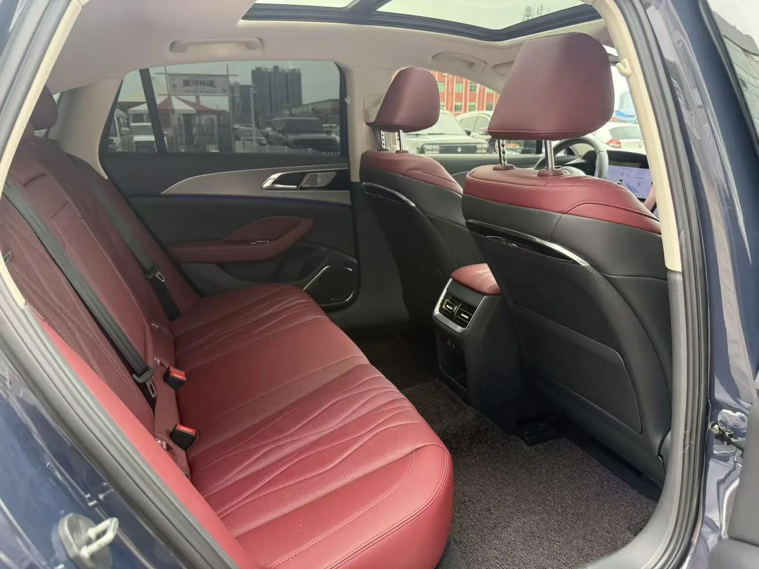 Hongqi H5 2023 2.0T Auto Smart Connected