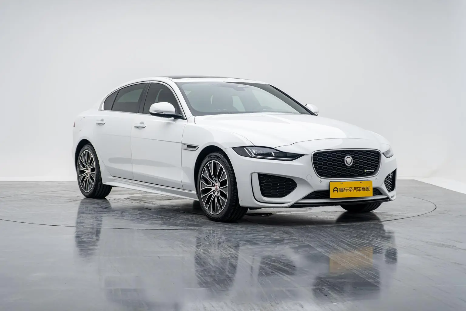 Jaguar XEL 2021 2.0T 250PS R-DYNAMIC S Progressive Sport