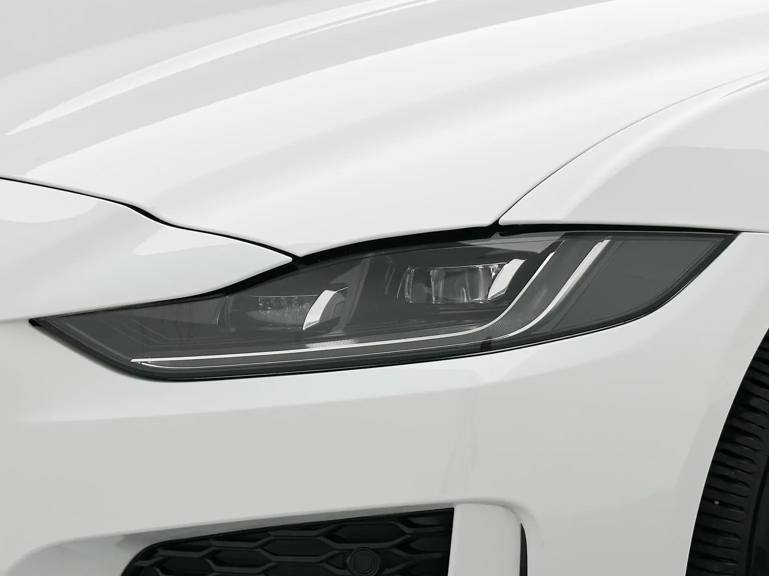 Jaguar XEL 2021 2.0T 250PS R-DYNAMIC S Progressive Sport