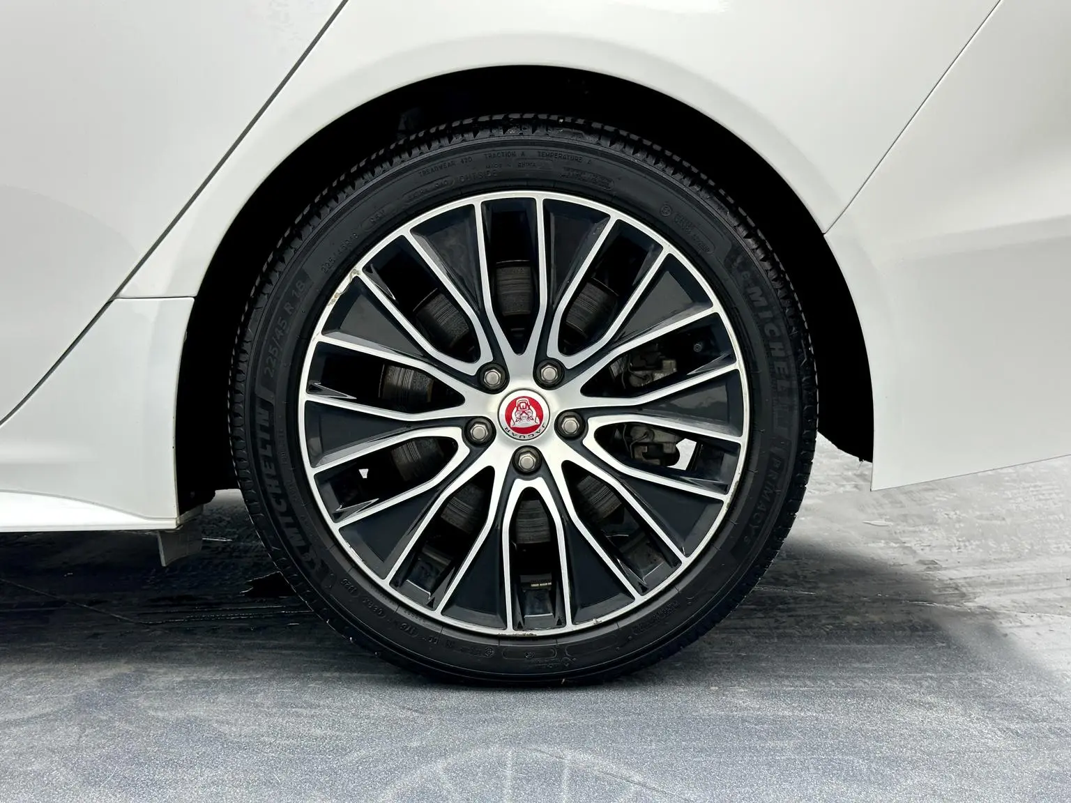 Jaguar XEL 2021 2.0T 250PS R-DYNAMIC S Progressive Sport
