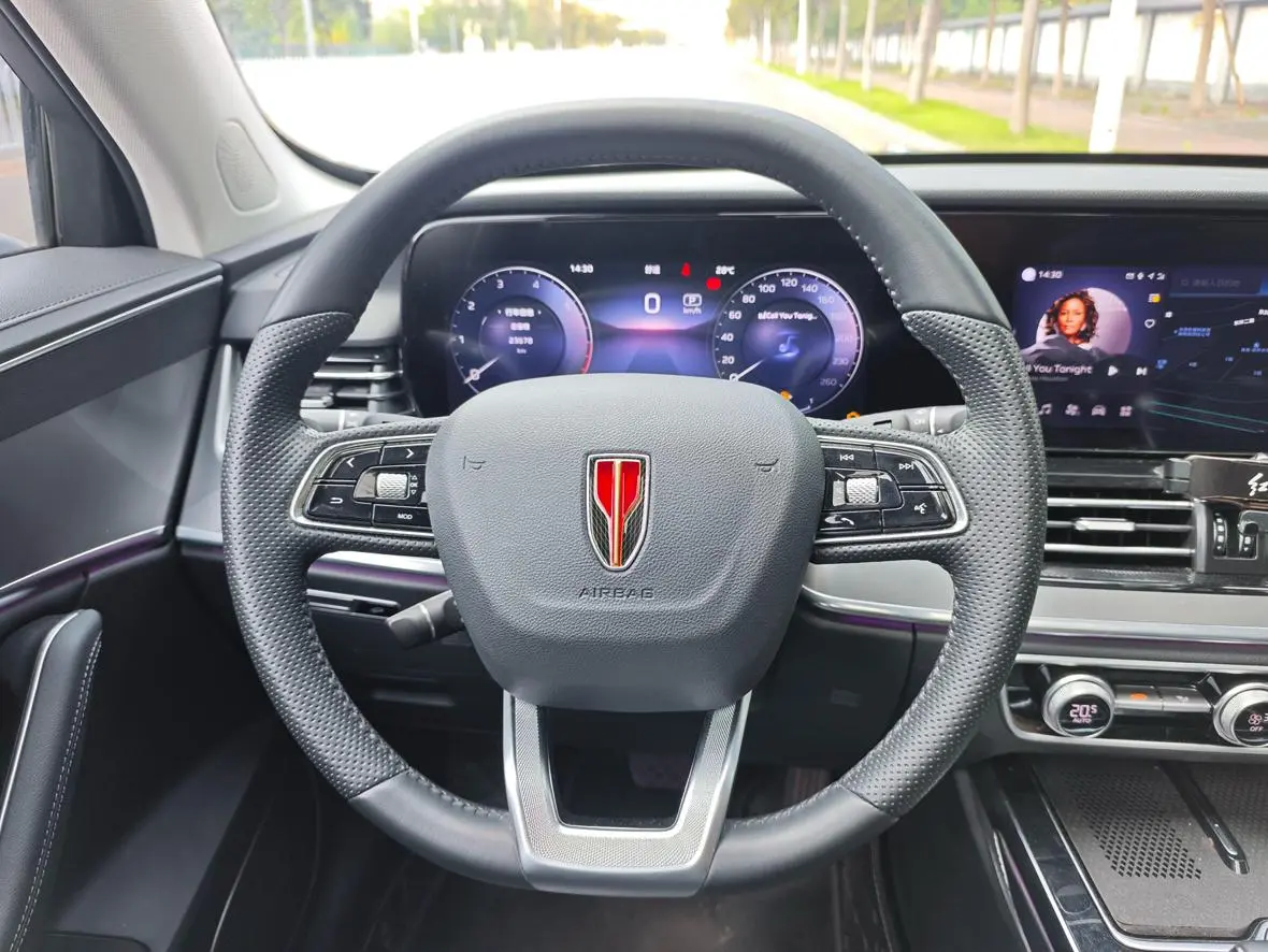 Hongqi HS5 2023 2.0T Pro