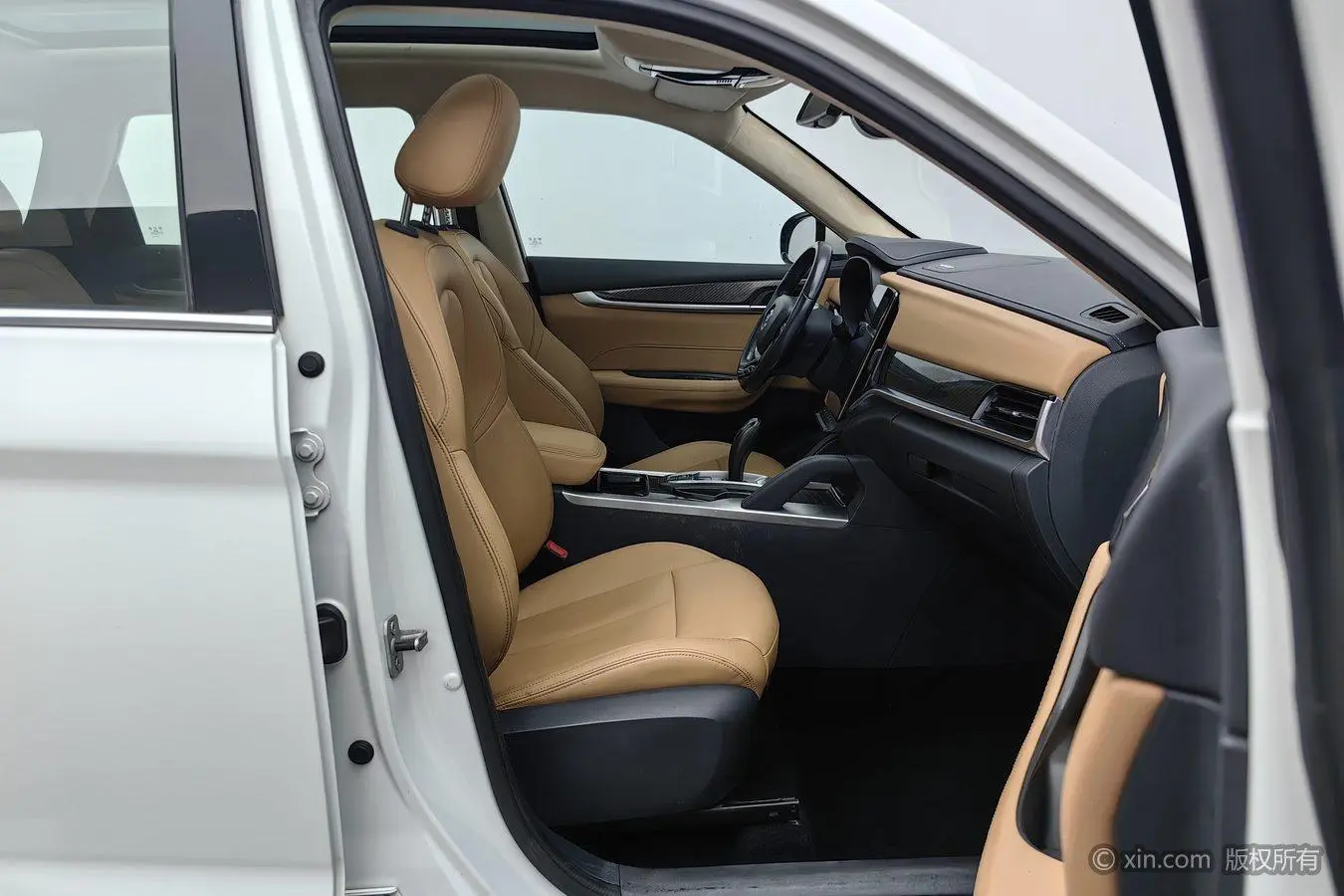 V7 2018 280T Auto Luxury 5 seat
