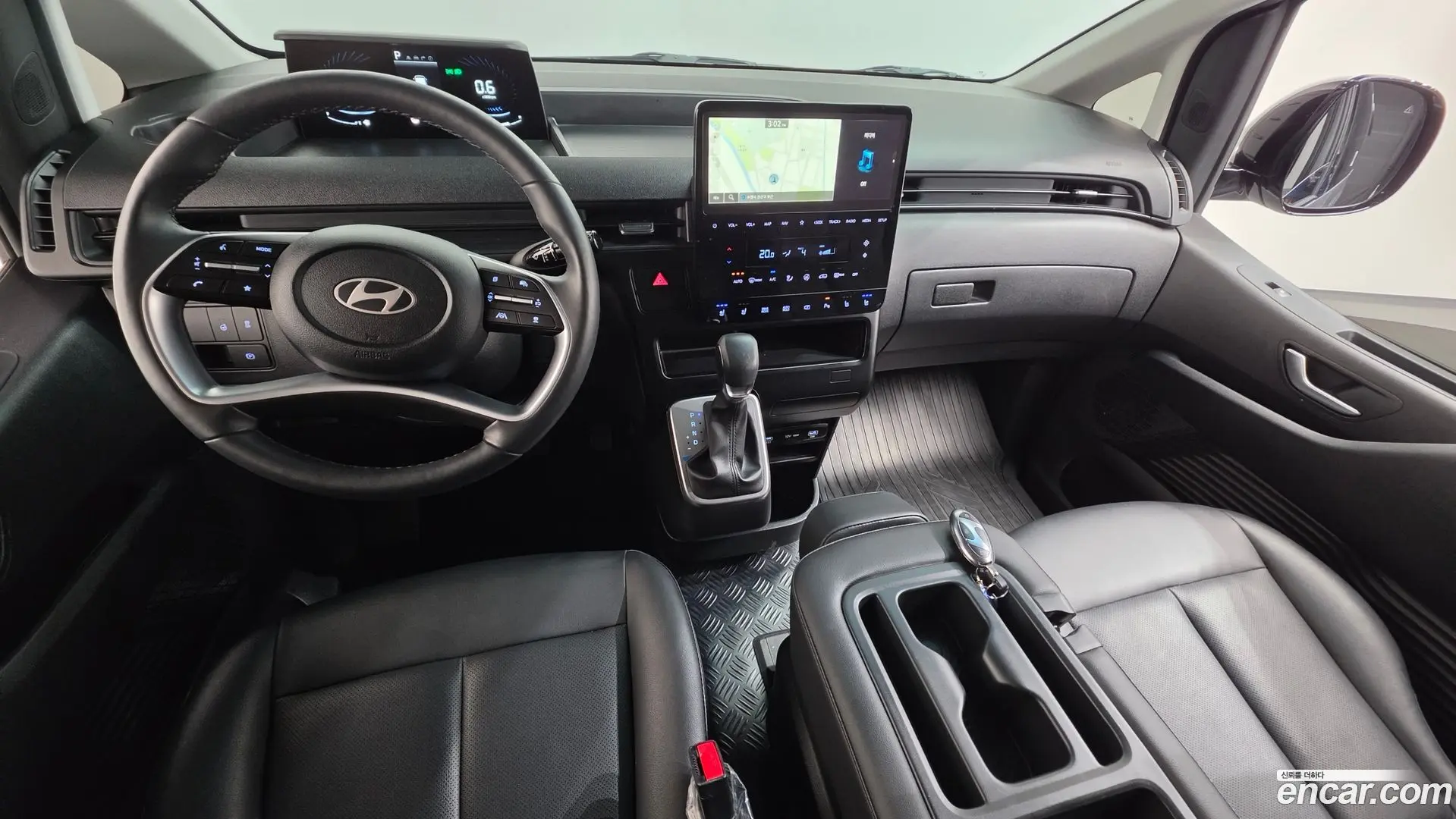 Hyundai Staria L3.5 Cargo 3-Seater