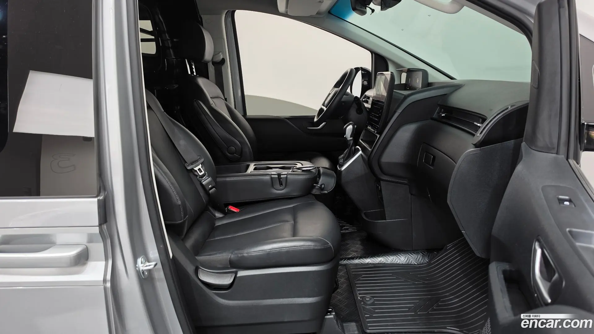 Hyundai Staria L3.5 Cargo 3-Seater