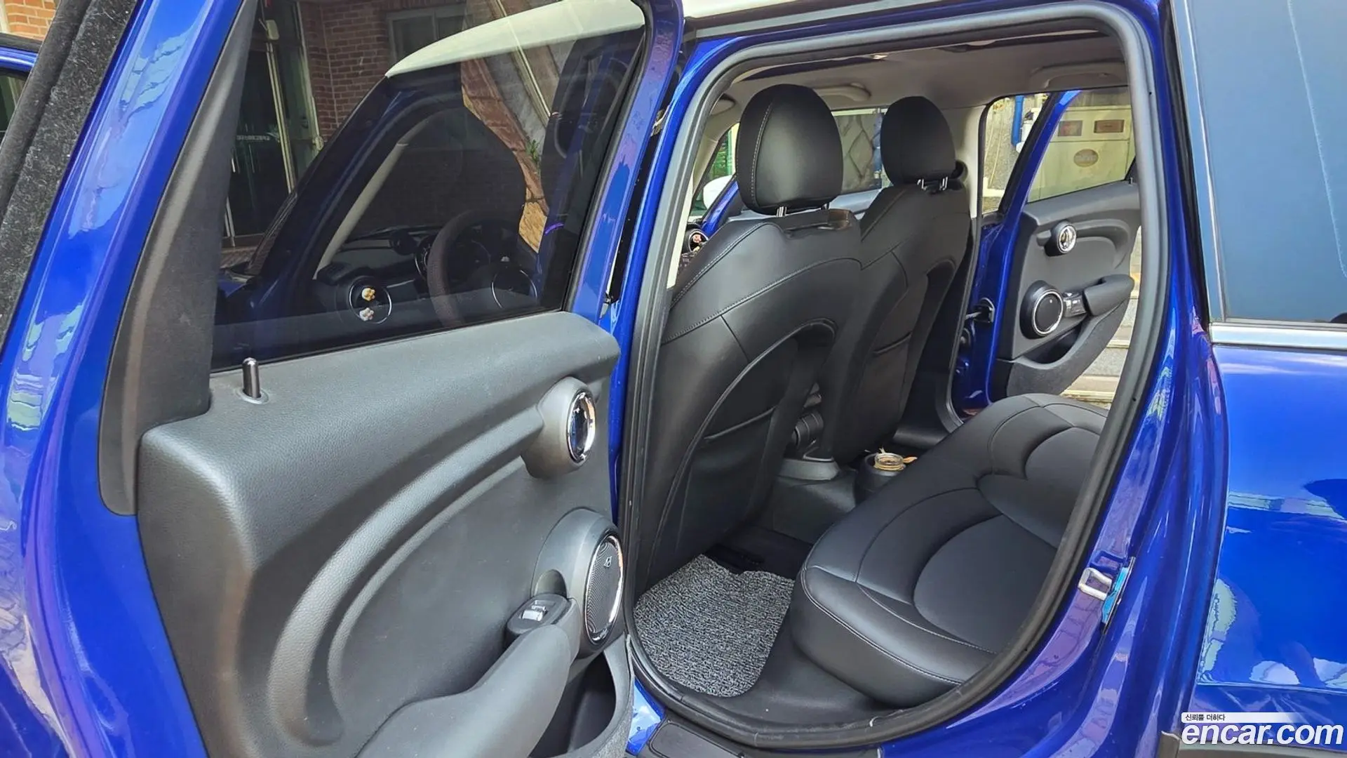 Mini Cooper 5Door HIGH