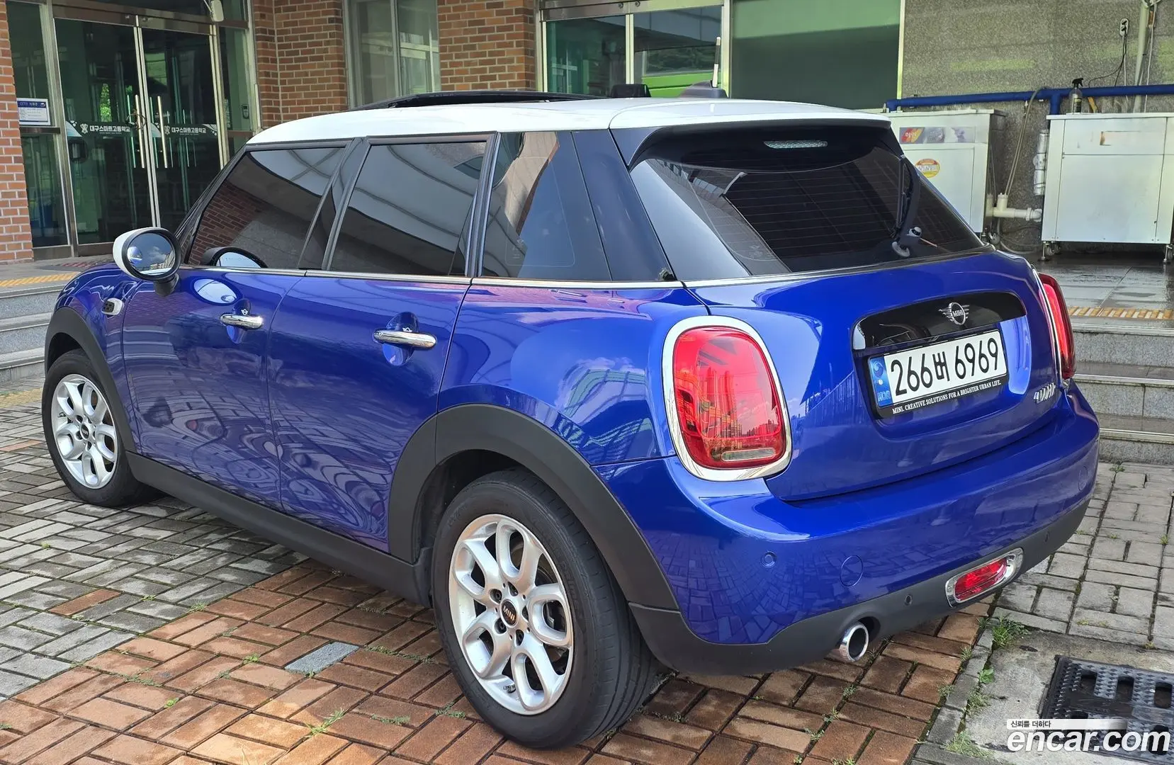 Mini Cooper 5Door HIGH