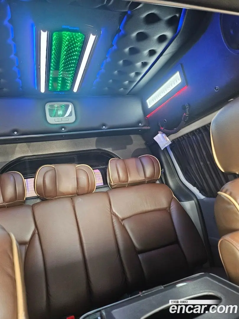 Hyundai Starex High Roof