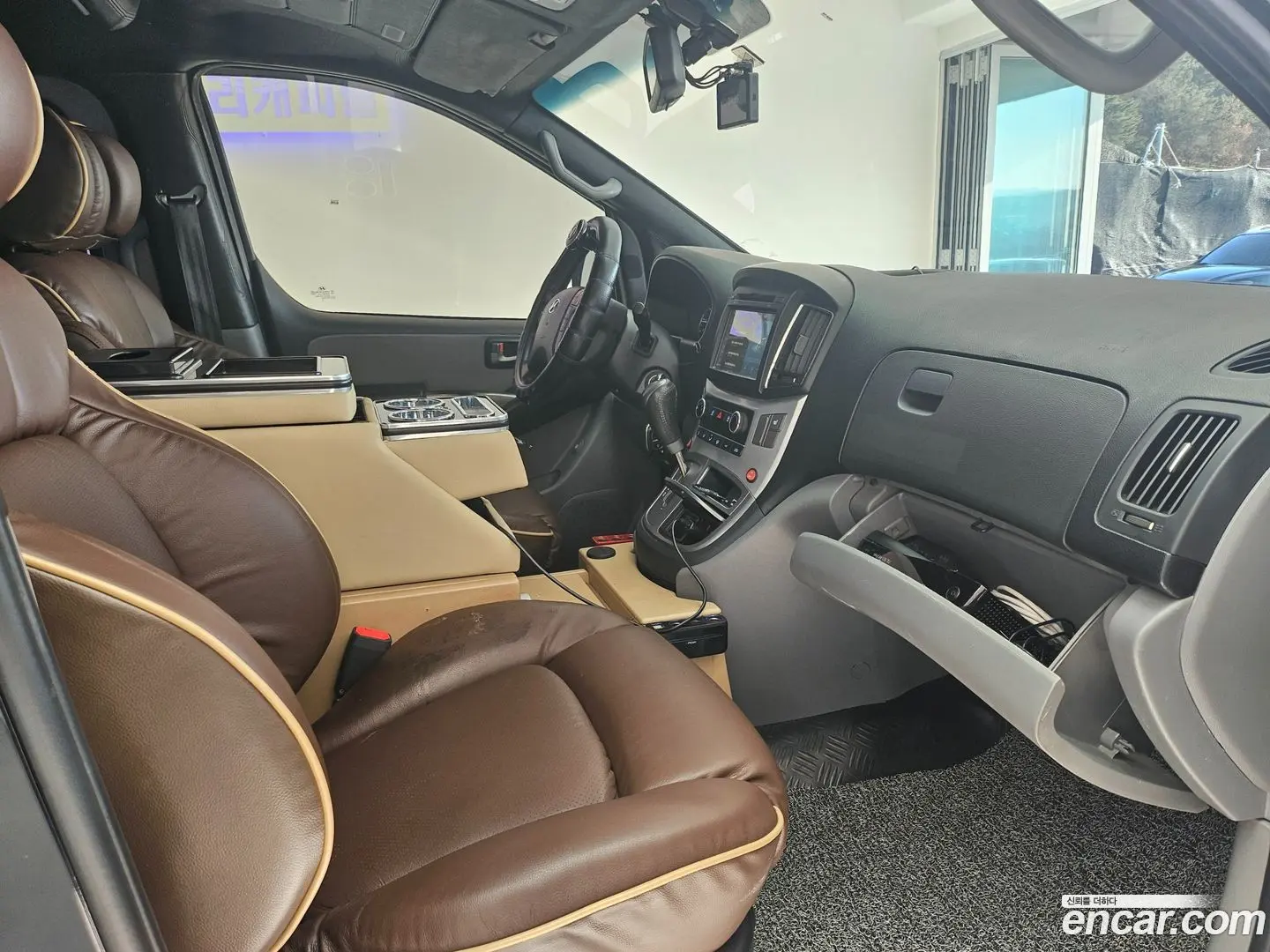 Hyundai Starex High Roof