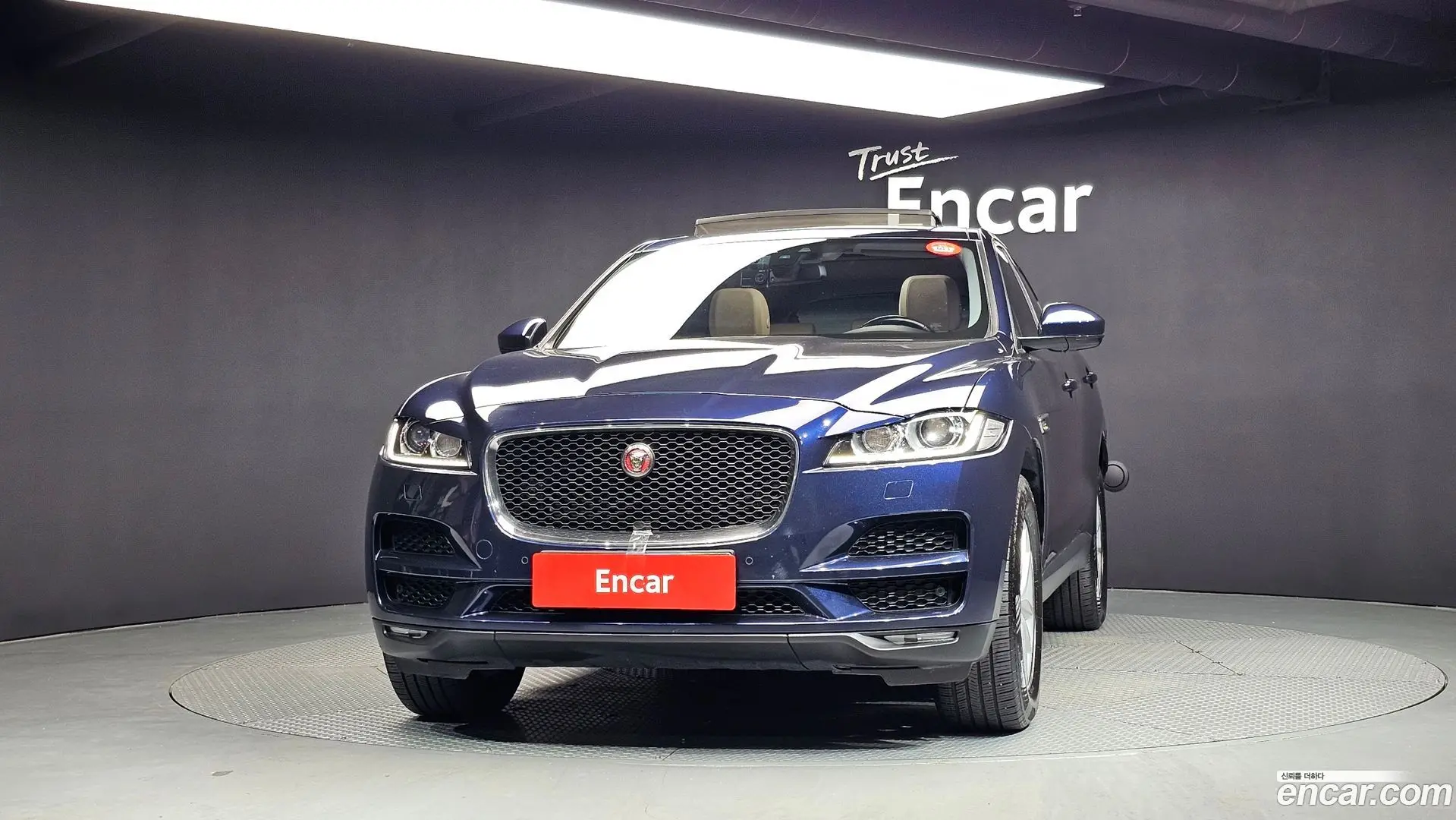 Jaguar F-PACE 20d Portfolio