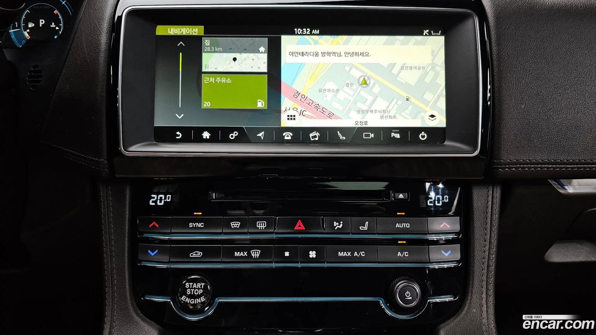 Jaguar F-PACE 20d Portfolio