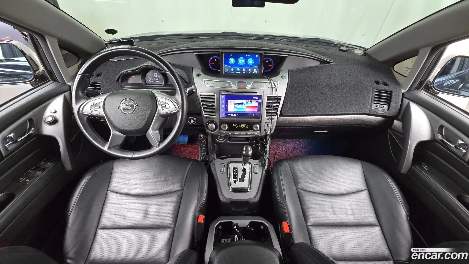 KG Mobility KORANDO 4WD Outdoor Edition 9-seater
