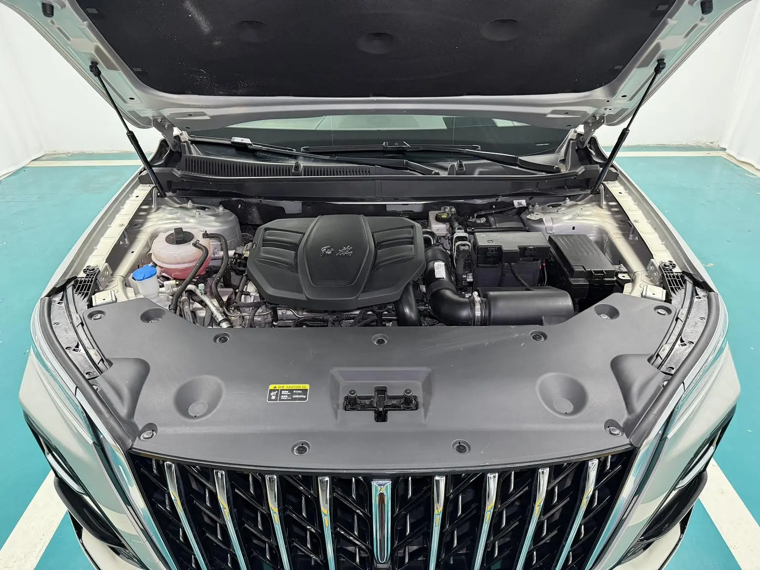 Hongqi HS5 2023 2.0T Pro