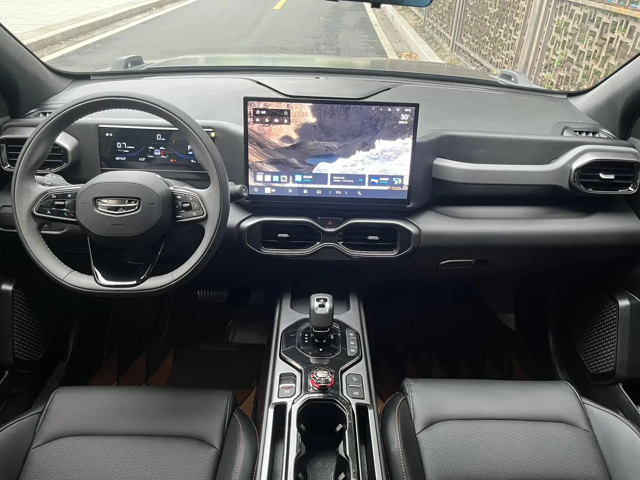 Geely 2025 1.5TD