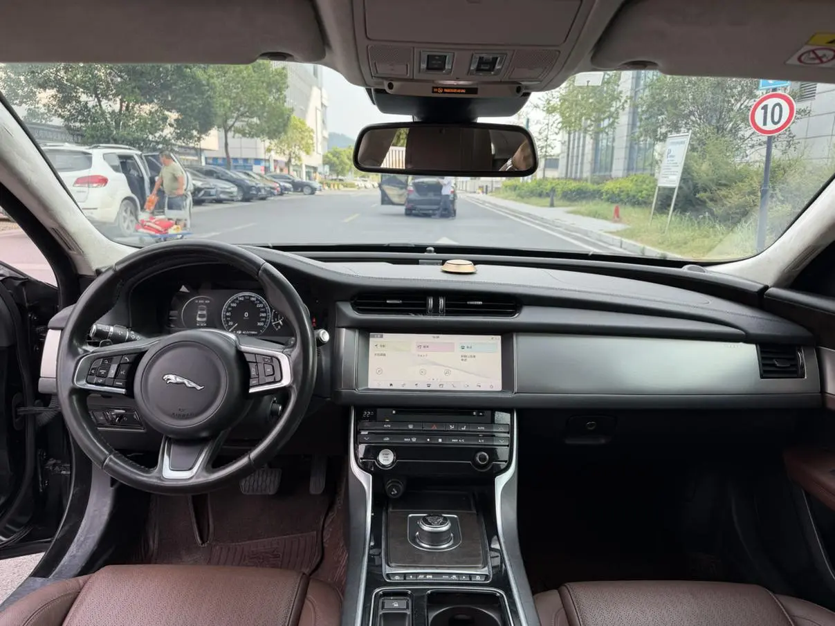 Jaguar XFL 2018 XFL 2.0T 250PS Luxury