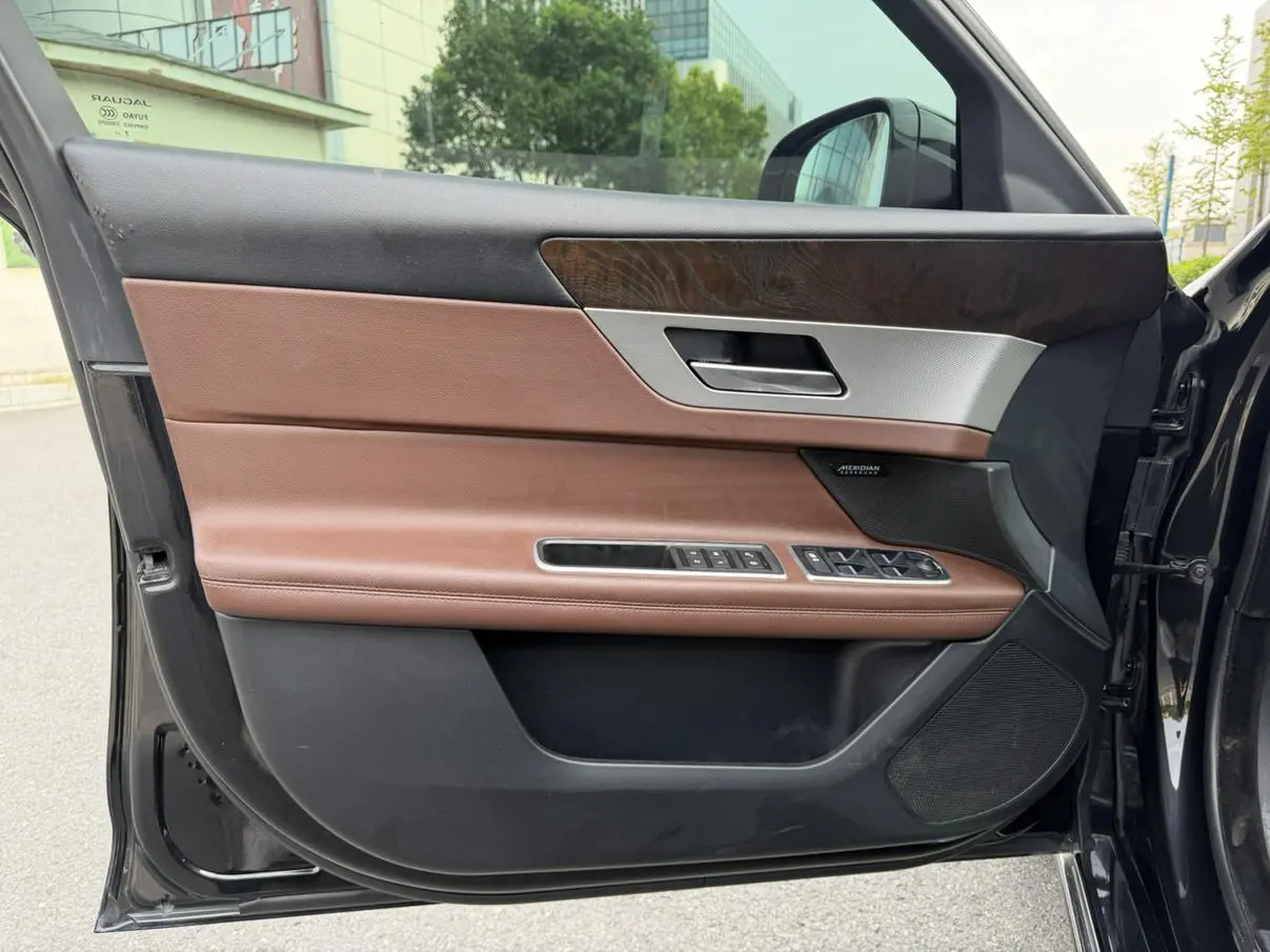 Jaguar XFL 2018 XFL 2.0T 250PS Luxury