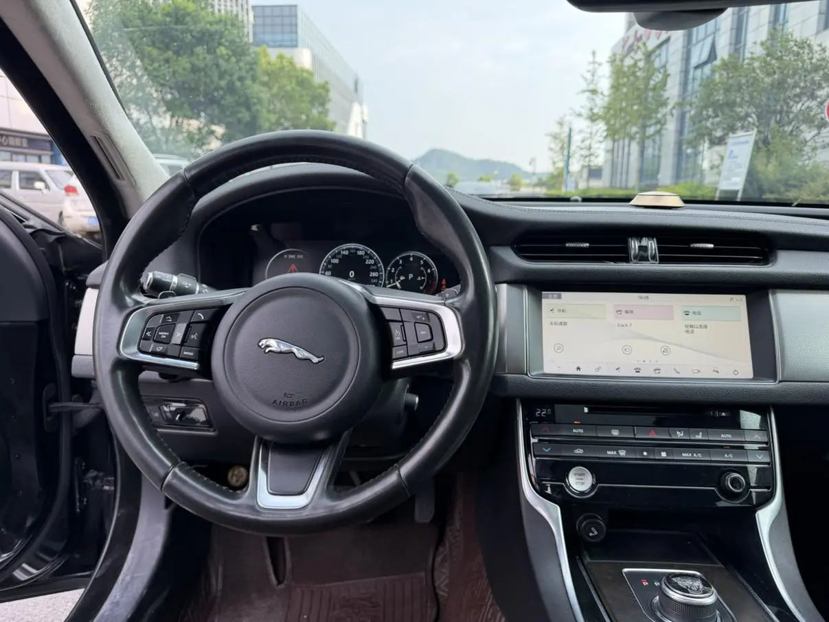 Jaguar XFL 2018 XFL 2.0T 250PS Luxury