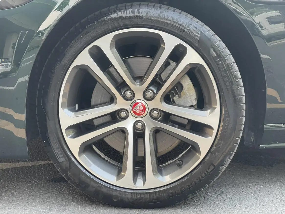 Jaguar XEL 2023 2.0T 250PS R-DYNAMIC S Progressive Sport