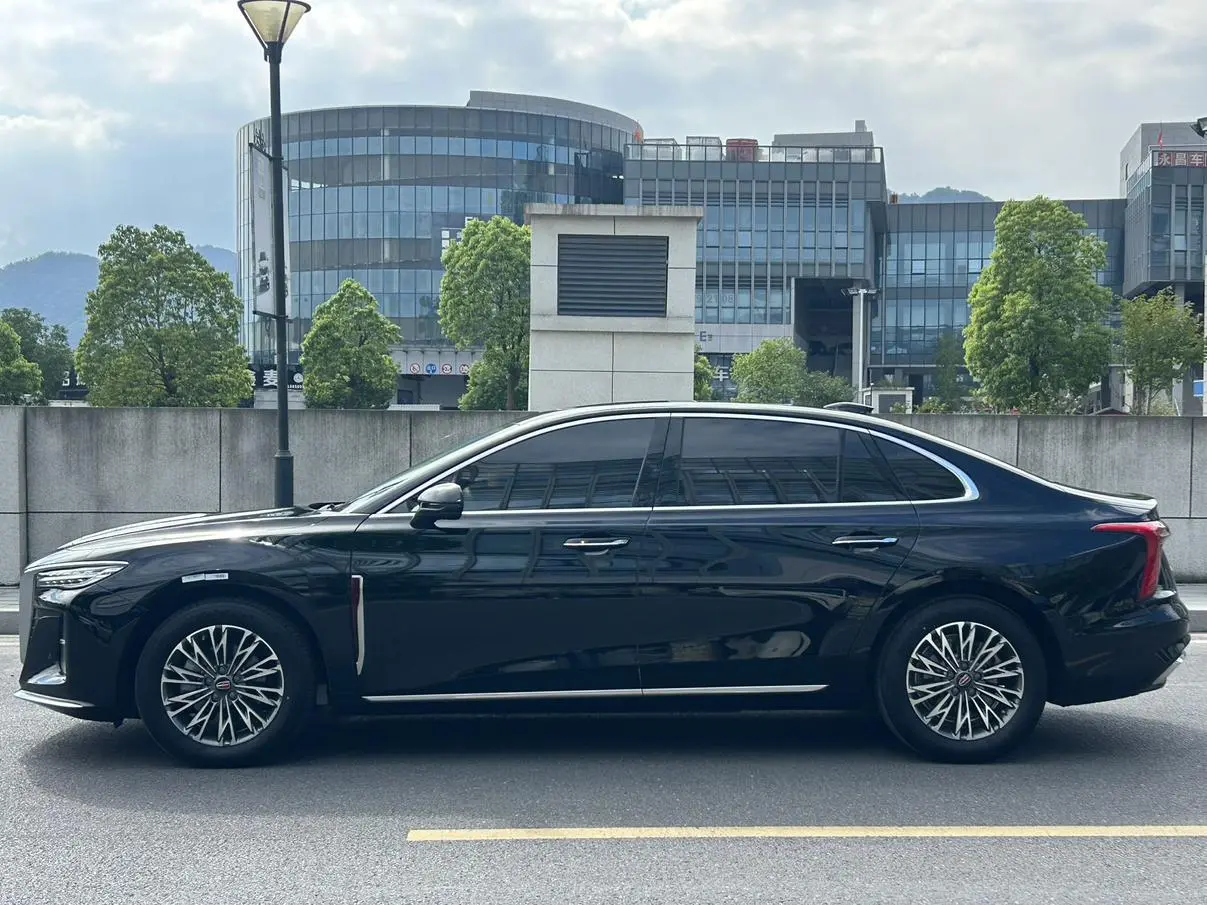 Hongqi H5 2025 1.5T DCT