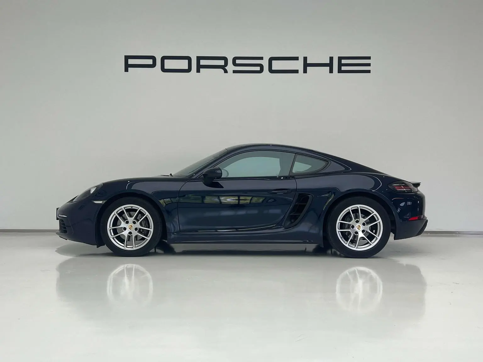 Porsche 718 2018 Cayman 2.0T