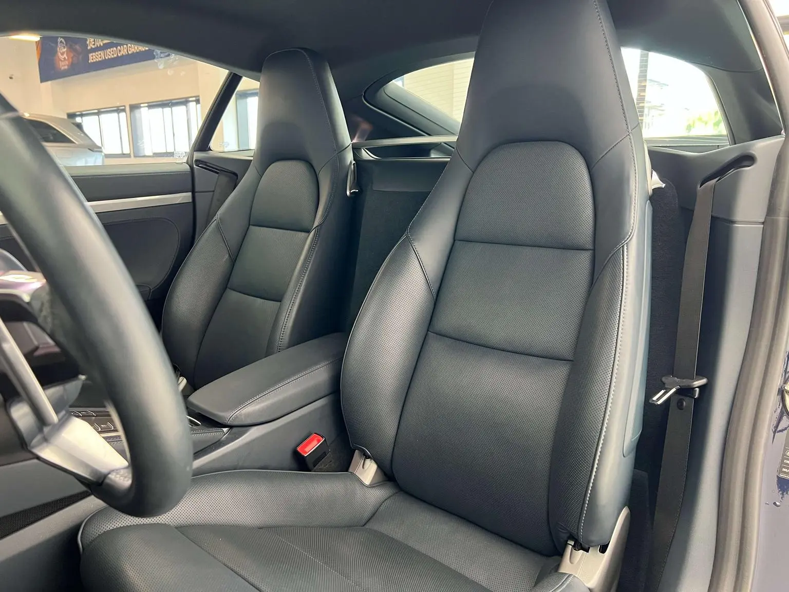 Porsche 718 2018 Cayman 2.0T