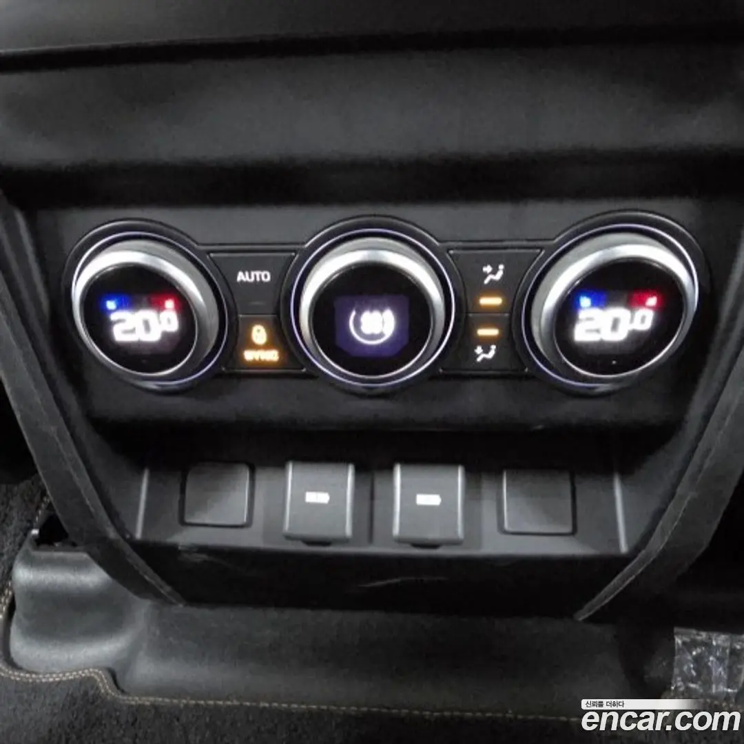Land Rover Defender 130 D300 X-Dynamic HSE