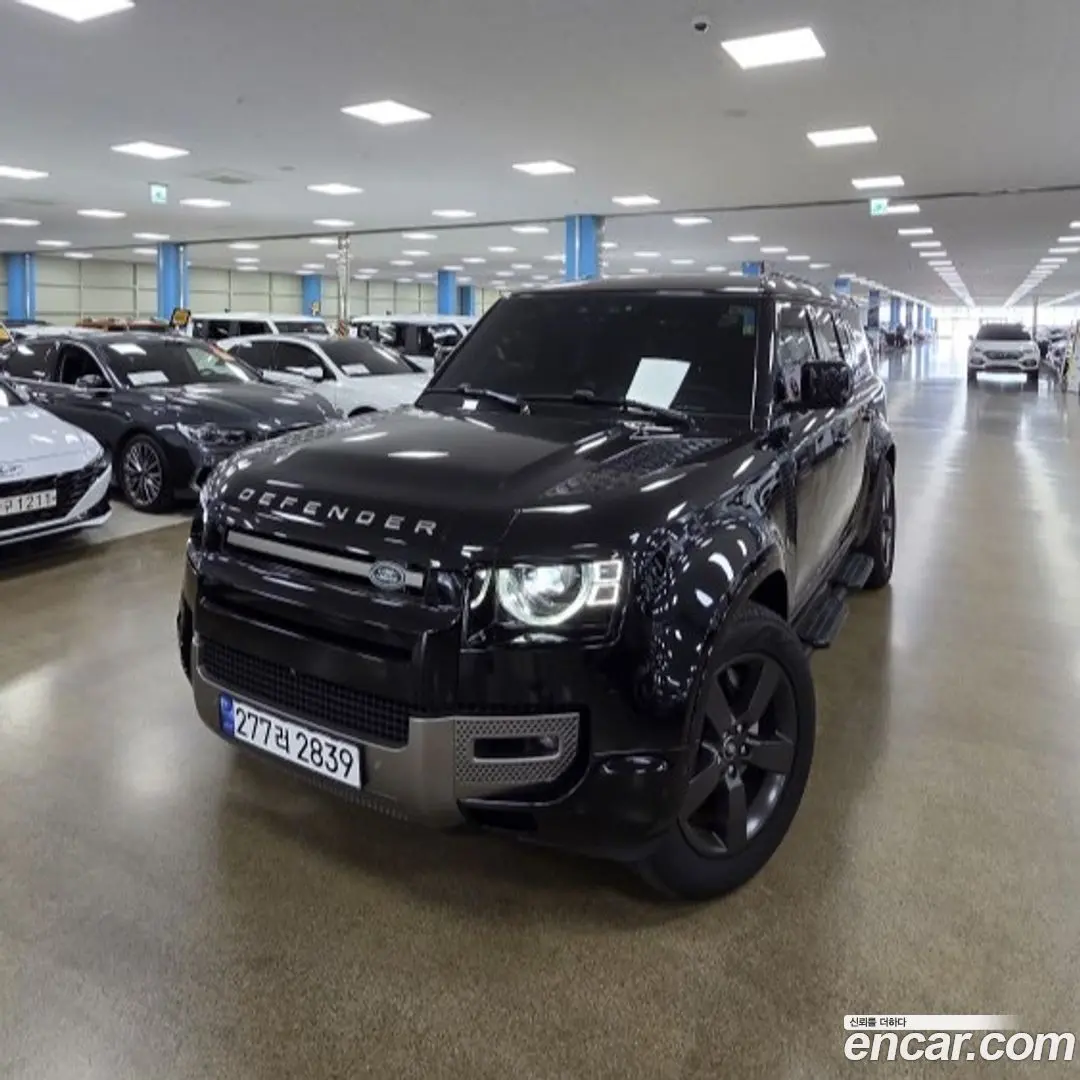 Land Rover Defender 130 D300 X-Dynamic HSE