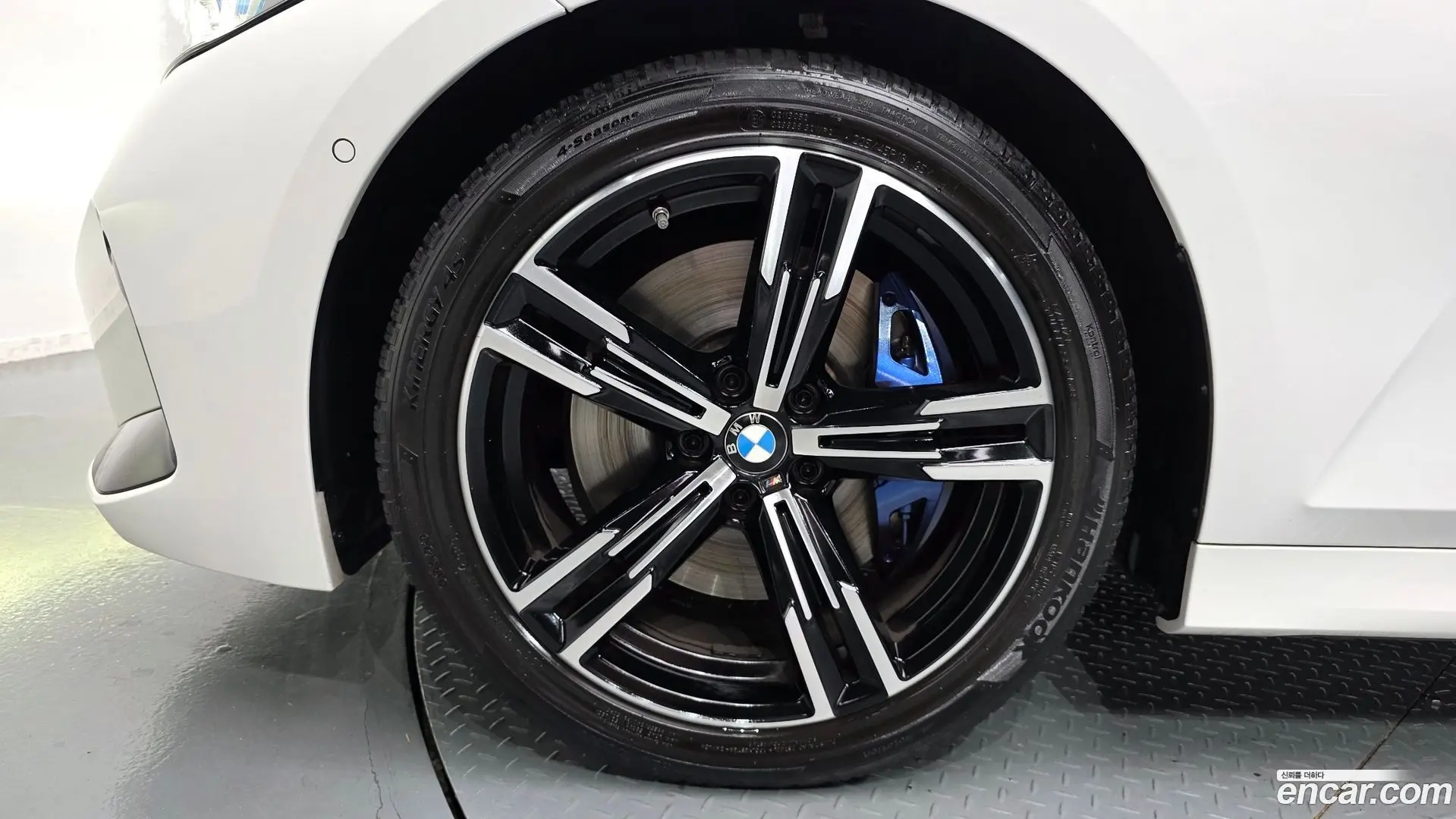 BMW 3-Series 320i M Sport 2023