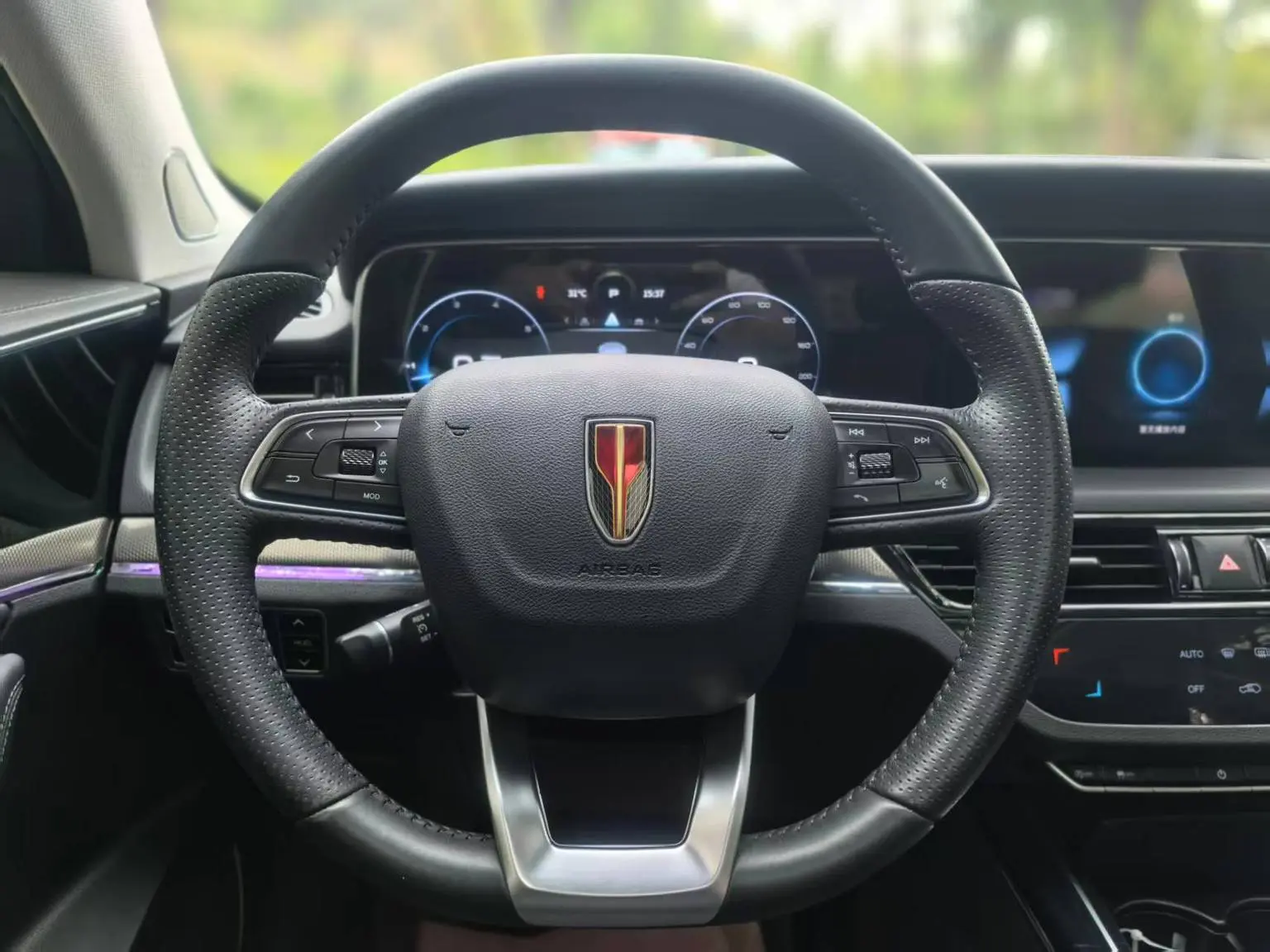 Hongqi HS5 2022 Facelift 2.0T Connected Flagship Enjoy