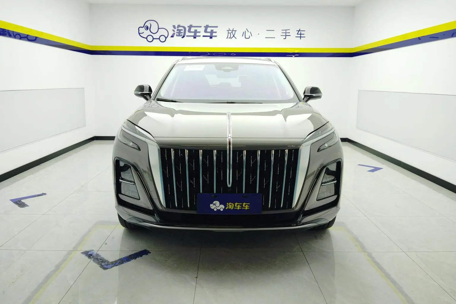 Hongqi HS3 2023 2.0T
