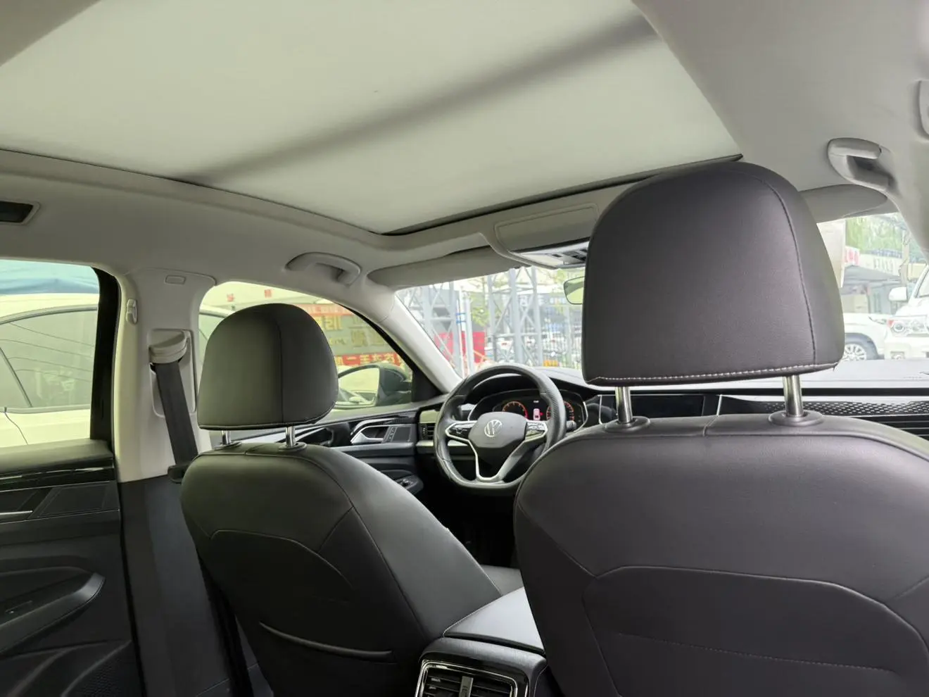 Volkswagen Passat 2023 330TSI Elite