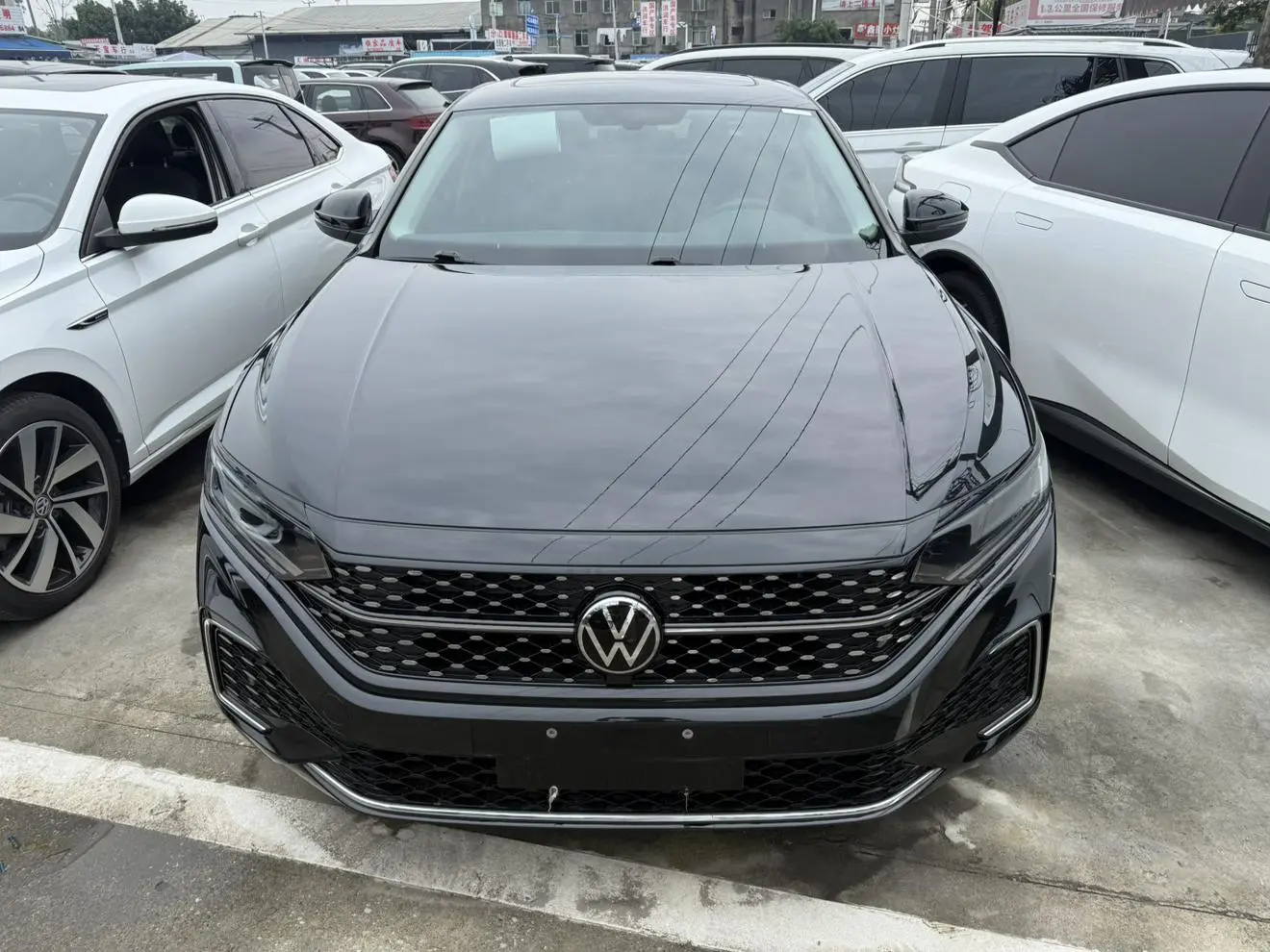 Volkswagen Passat 2023 330TSI Elite