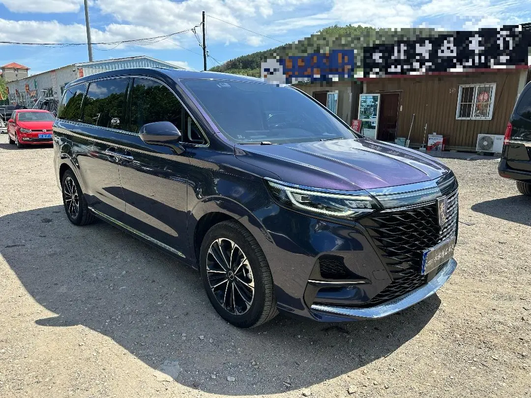 Roewe iMAX8 2022 400TGI Flagship