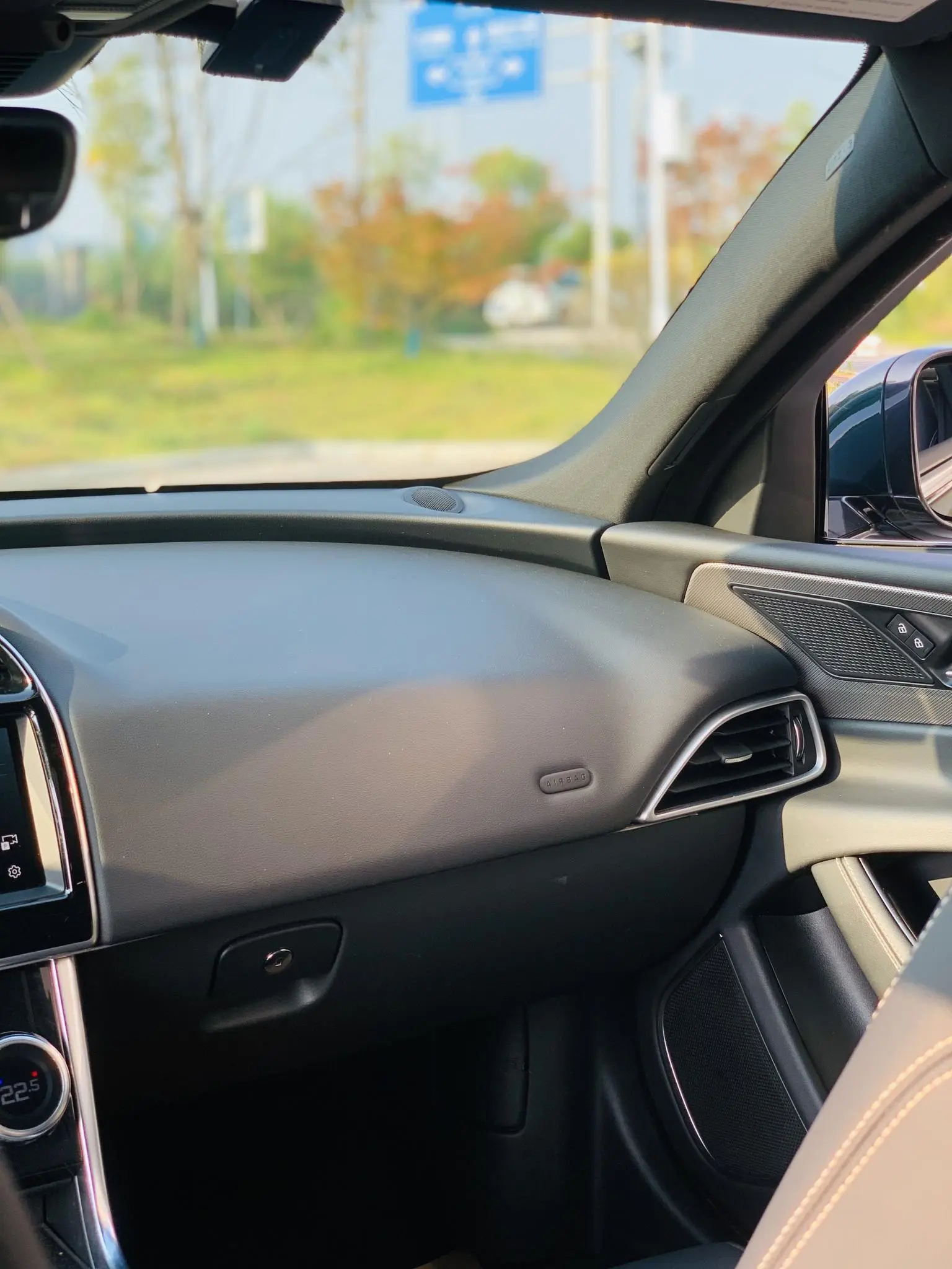 Jaguar XEL 2022 2.0T 200PS R-DYNAMIC Sport
