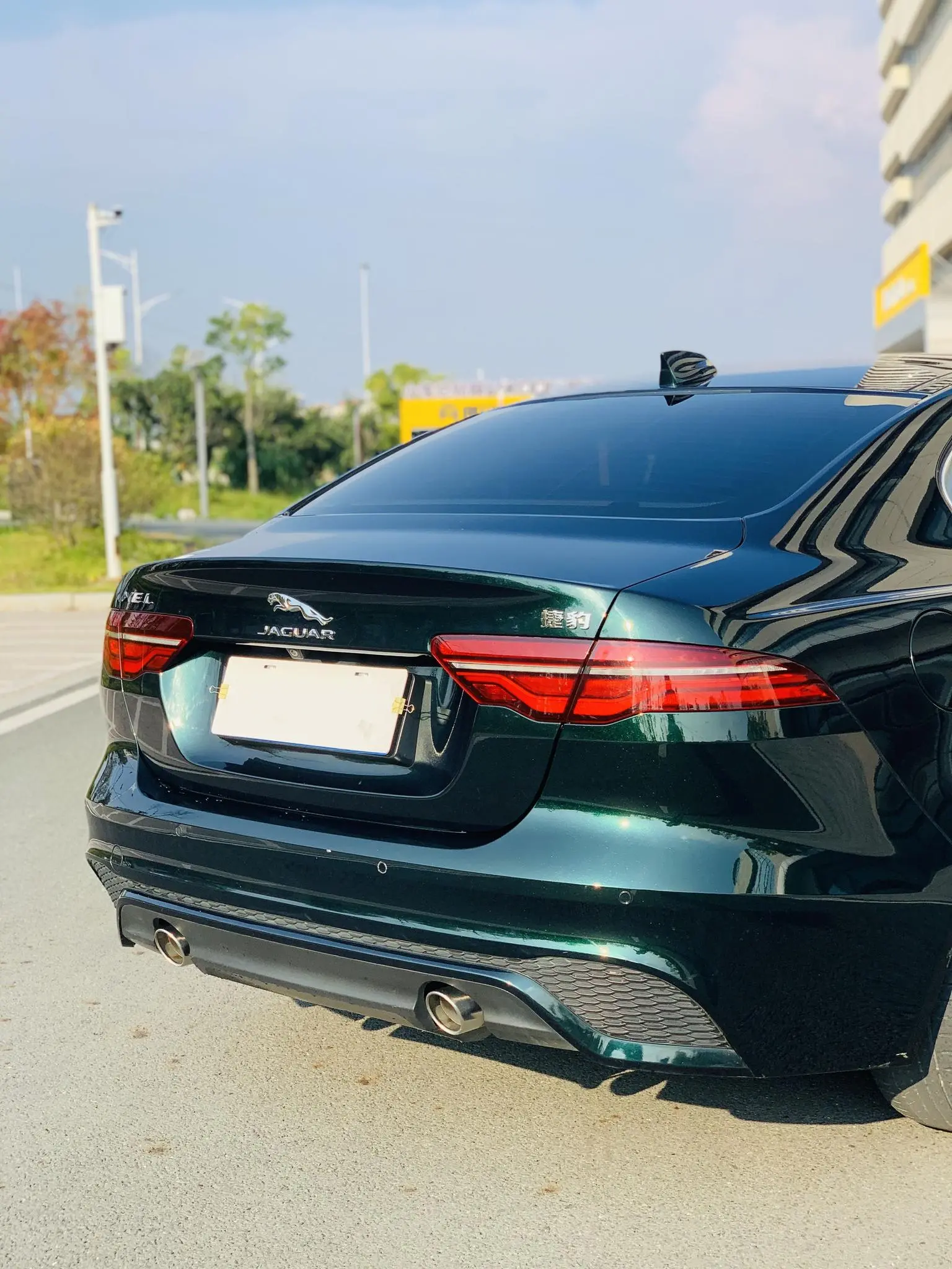 Jaguar XEL 2022 2.0T 200PS R-DYNAMIC Sport