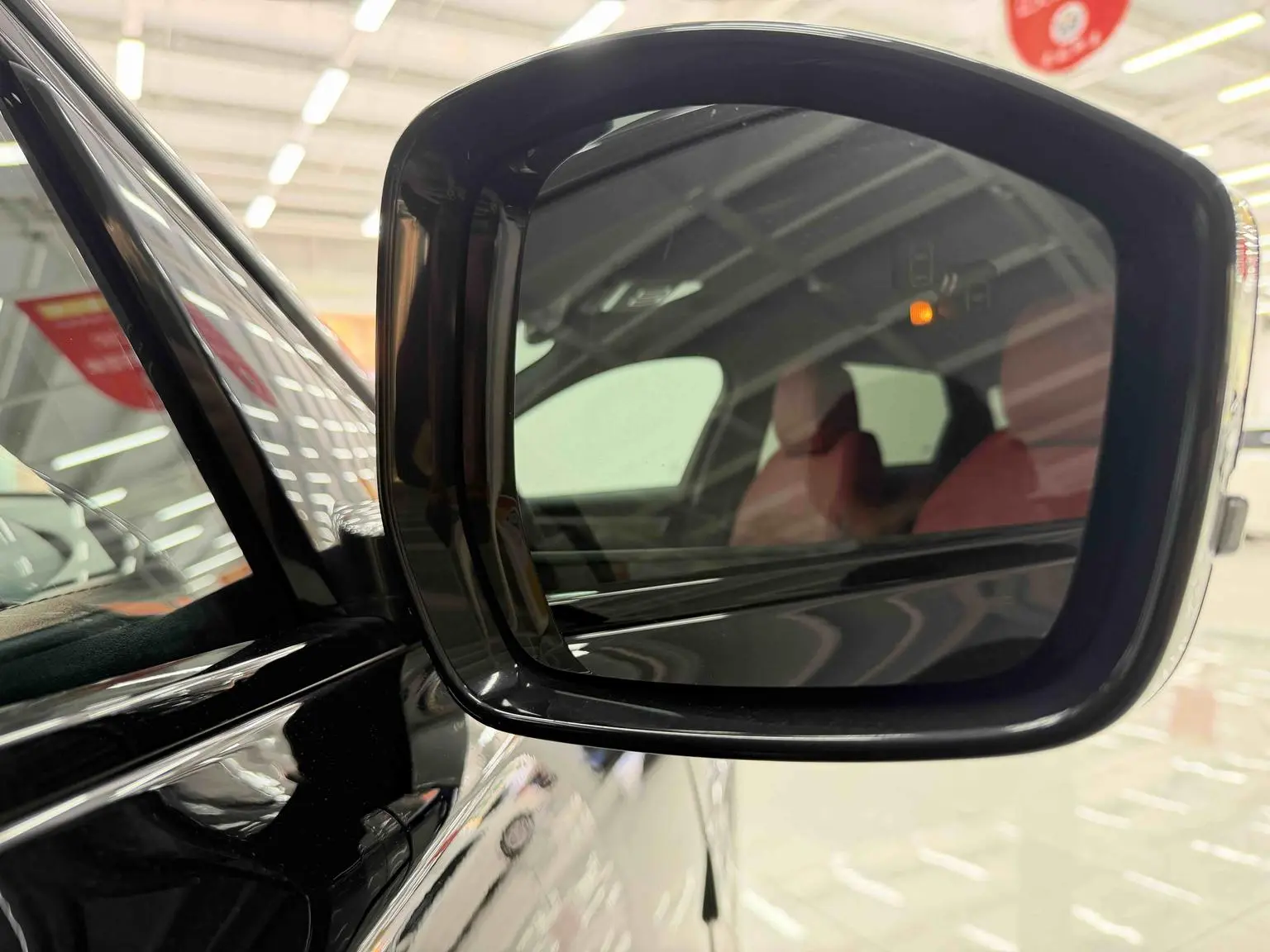 Jaguar F-PACE 2024 P250 R-Dynamic SE