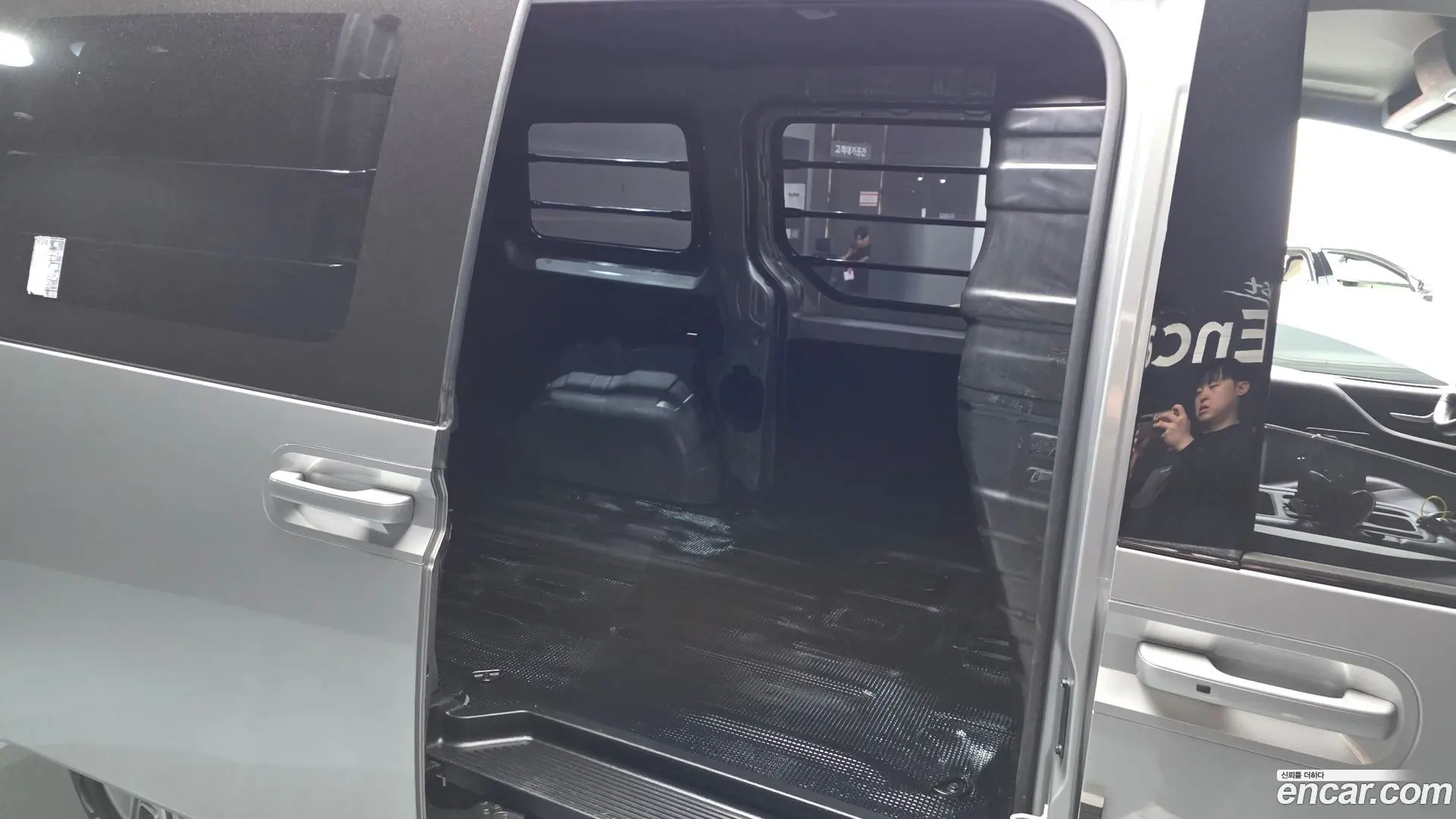 Hyundai Staria Cargo 3-Seater 2021