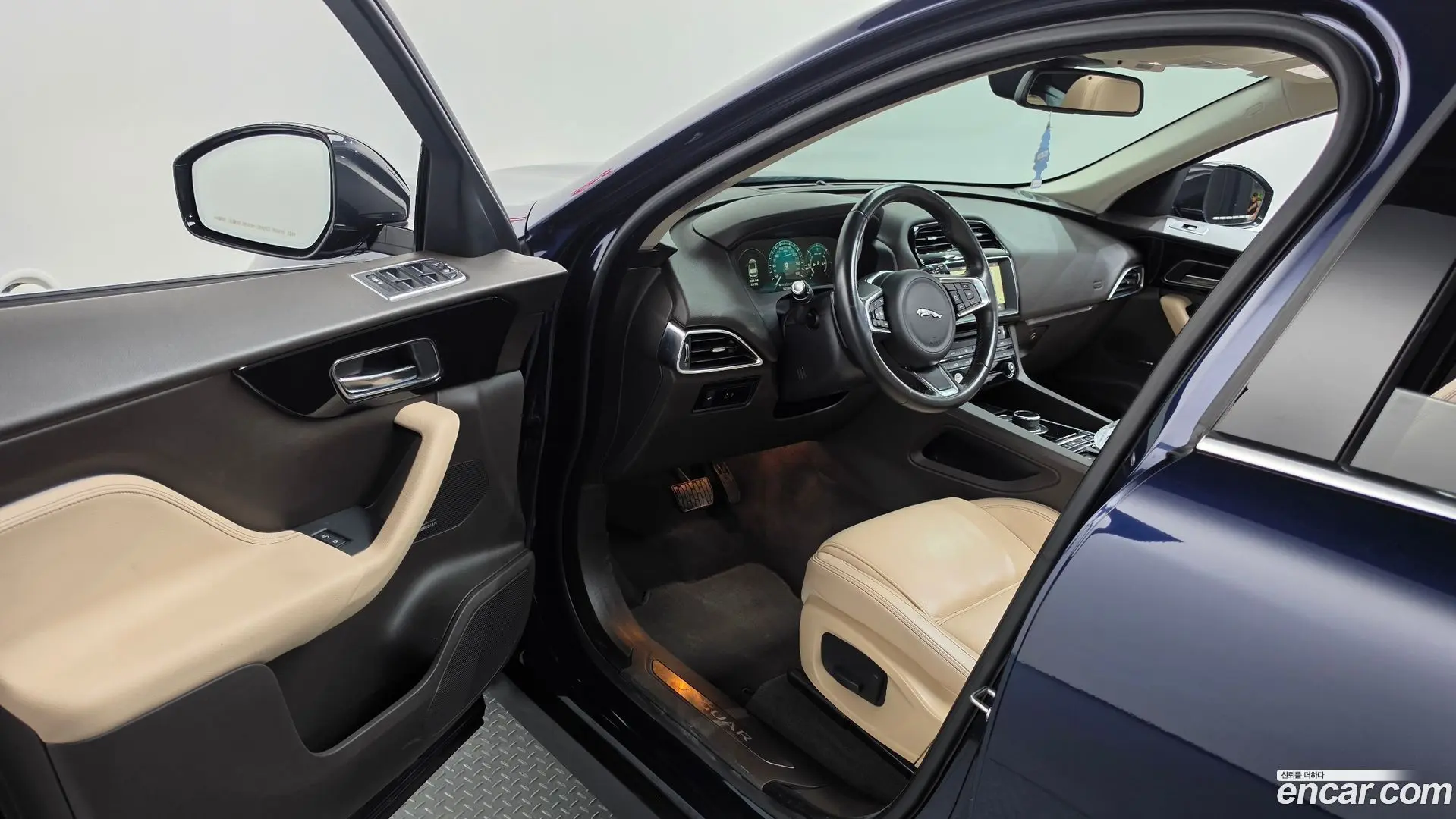 Jaguar F-PACE 20d Prestige