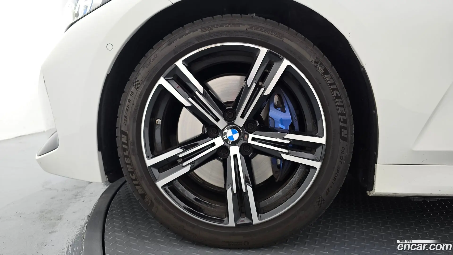 BMW 3-Series 320i M Sport 2023