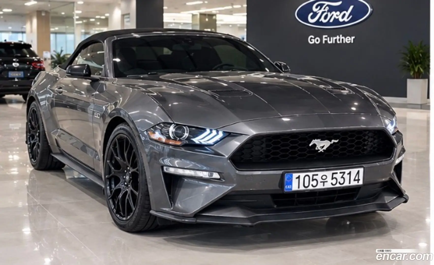 Ford Mustang Convertible