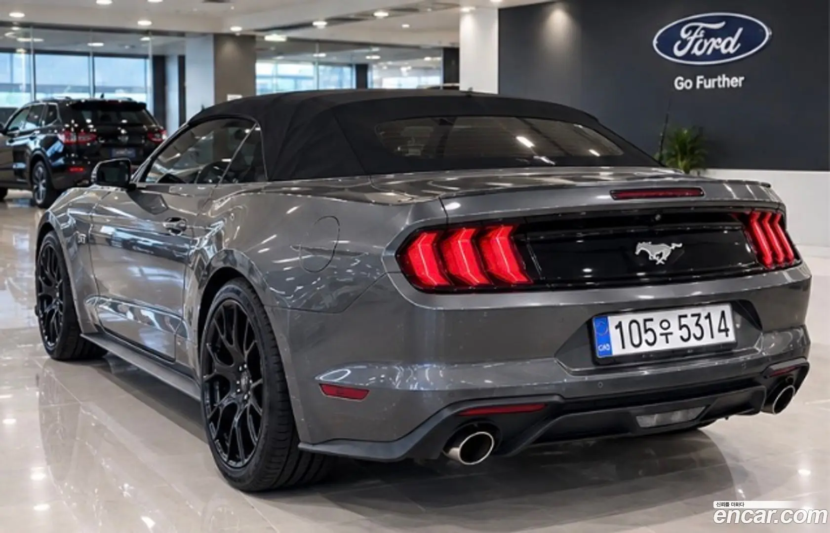 Ford Mustang Convertible