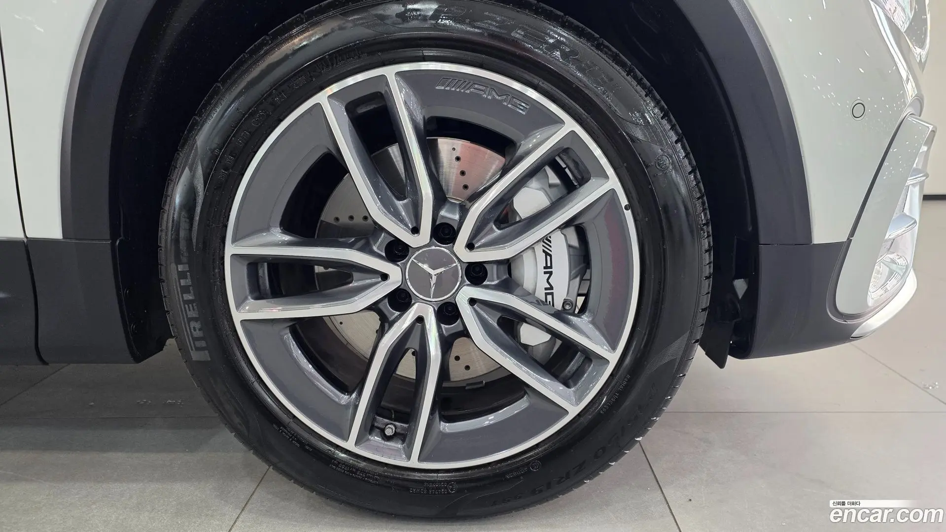 Mercedes-Benz GLB-Class AMG GLB35 4MATIC 2023