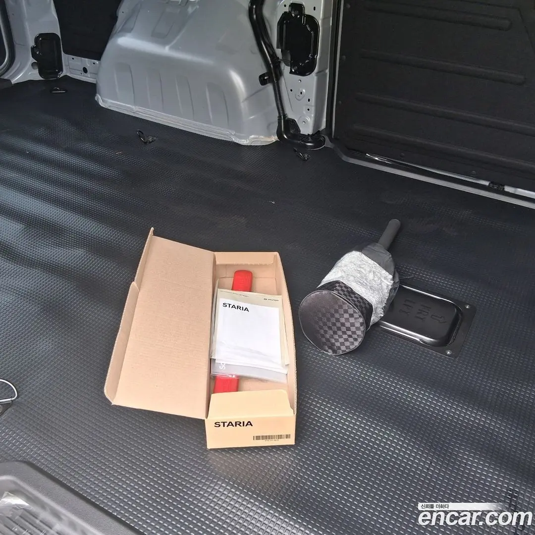 Hyundai Staria L3.5 Cargo 3-Seater