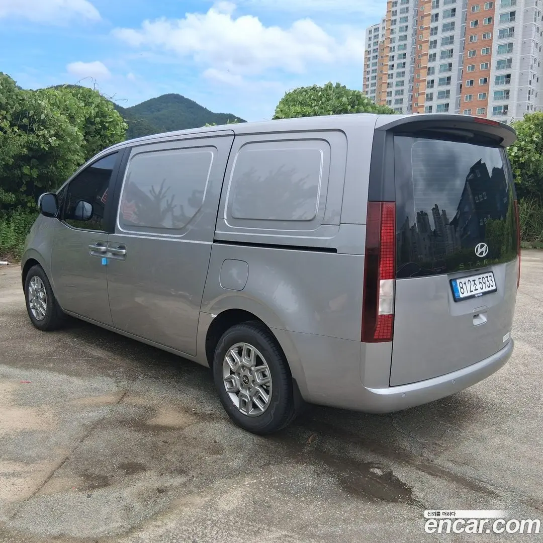 Hyundai Staria L3.5 Cargo 3-Seater