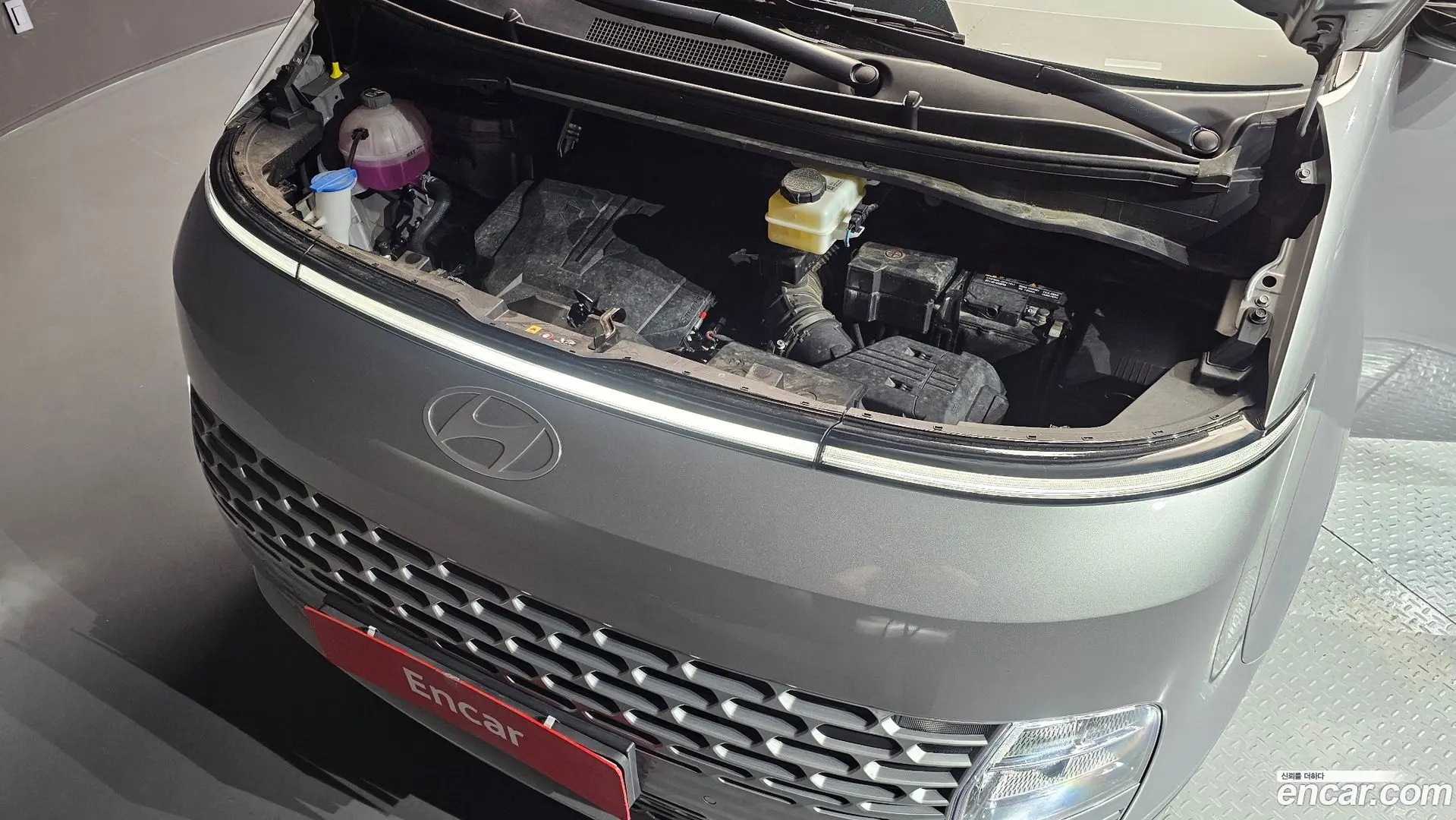 Hyundai Staria L3.5 Cargo 3-Seater