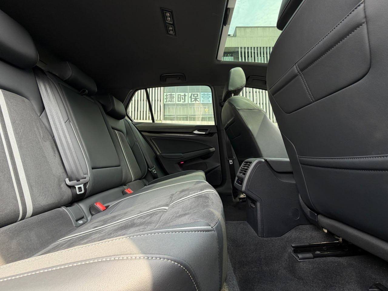 Volkswagen Golf R-line Lite
