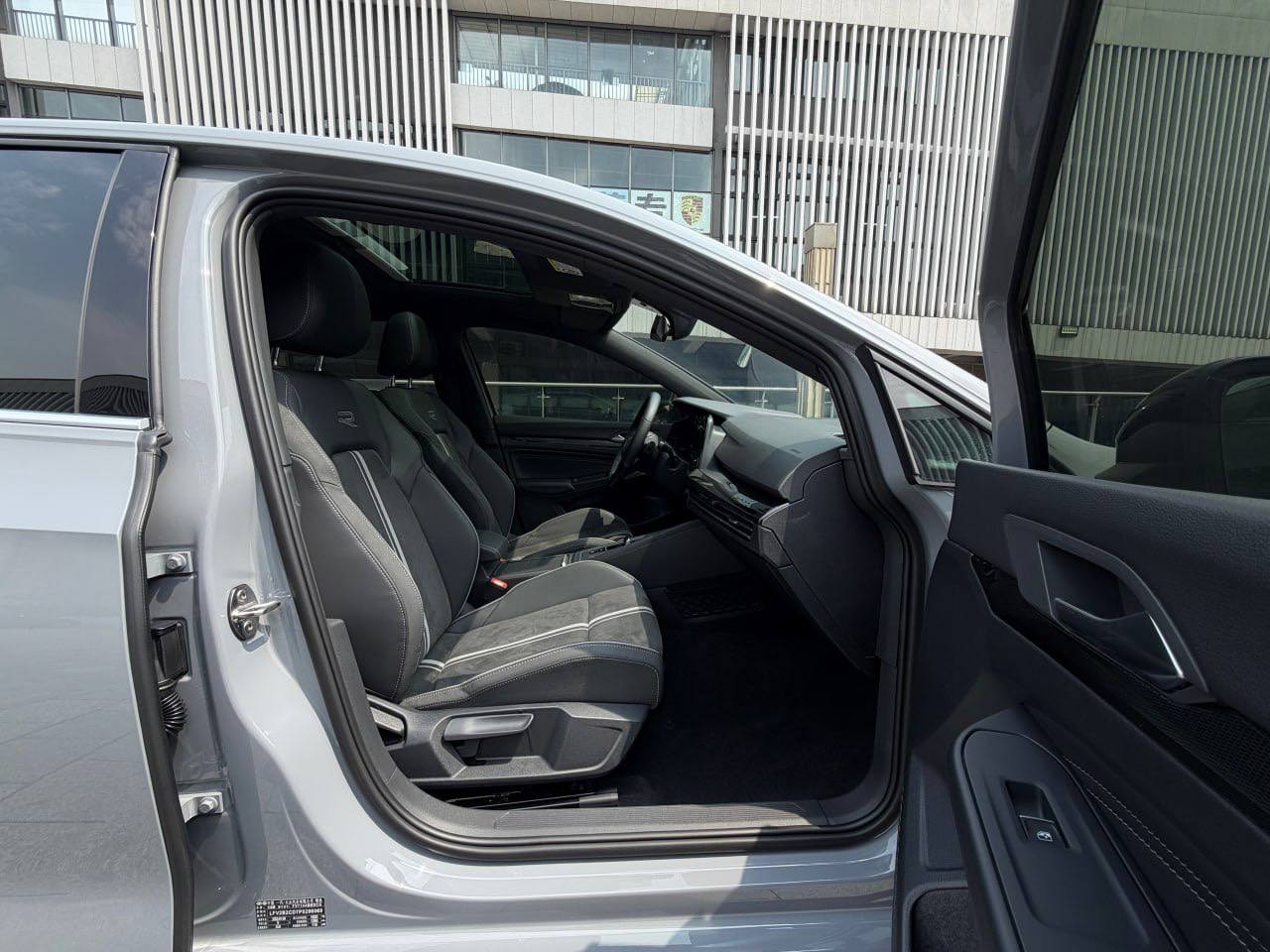 Volkswagen Golf R-line Lite