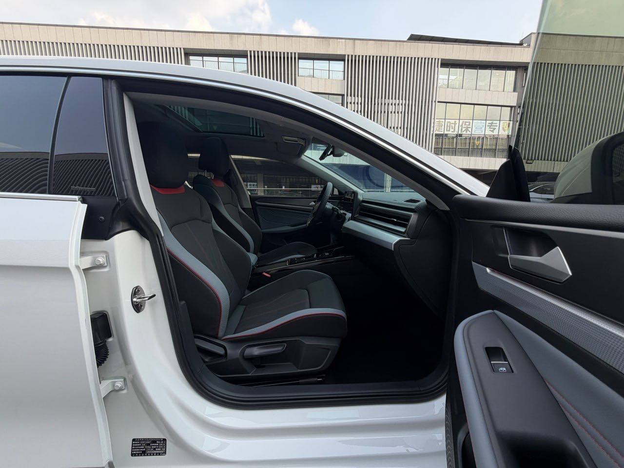 Volkswagen Lamando L